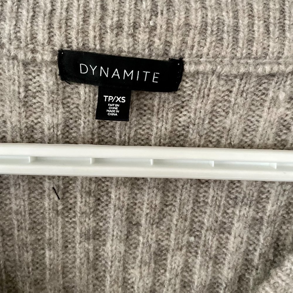 Dynamite Ribbed Grey Sweater - Picture 2 of 3